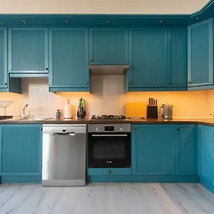 newly-renovated-central-modern-apartment.brighton-hotels-england.com/