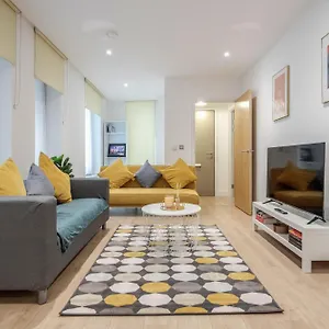 deluxe-condo-beside-02-arena-and-central-london.brighton-hotels-england.com/